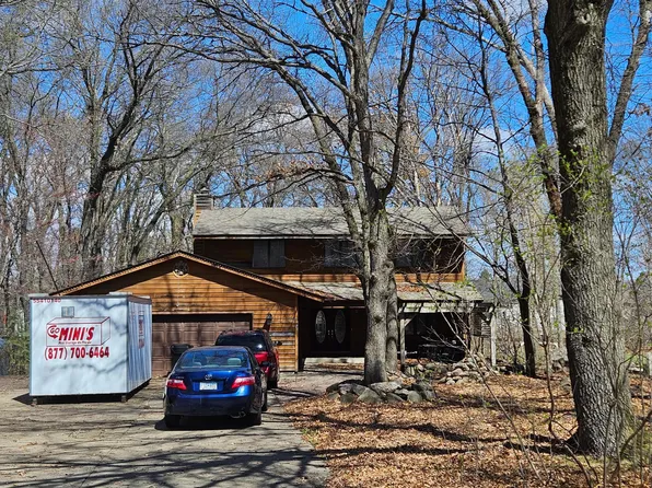 939 Lois Ln, Lino Lakes, MN 55014