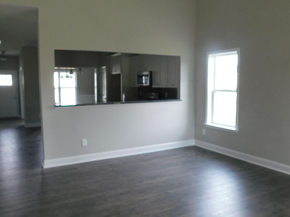 3rd image of 201 Sussex Place