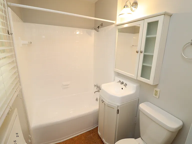 1009 Dogwood Ln — Photo 28