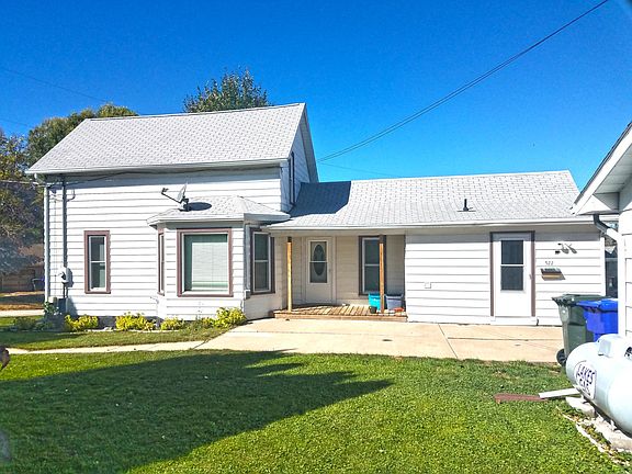 522 Green St, Kaukauna - Side