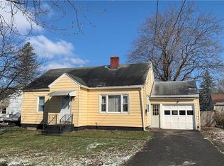 206 Hoover Dr, Syracuse, NY 13205