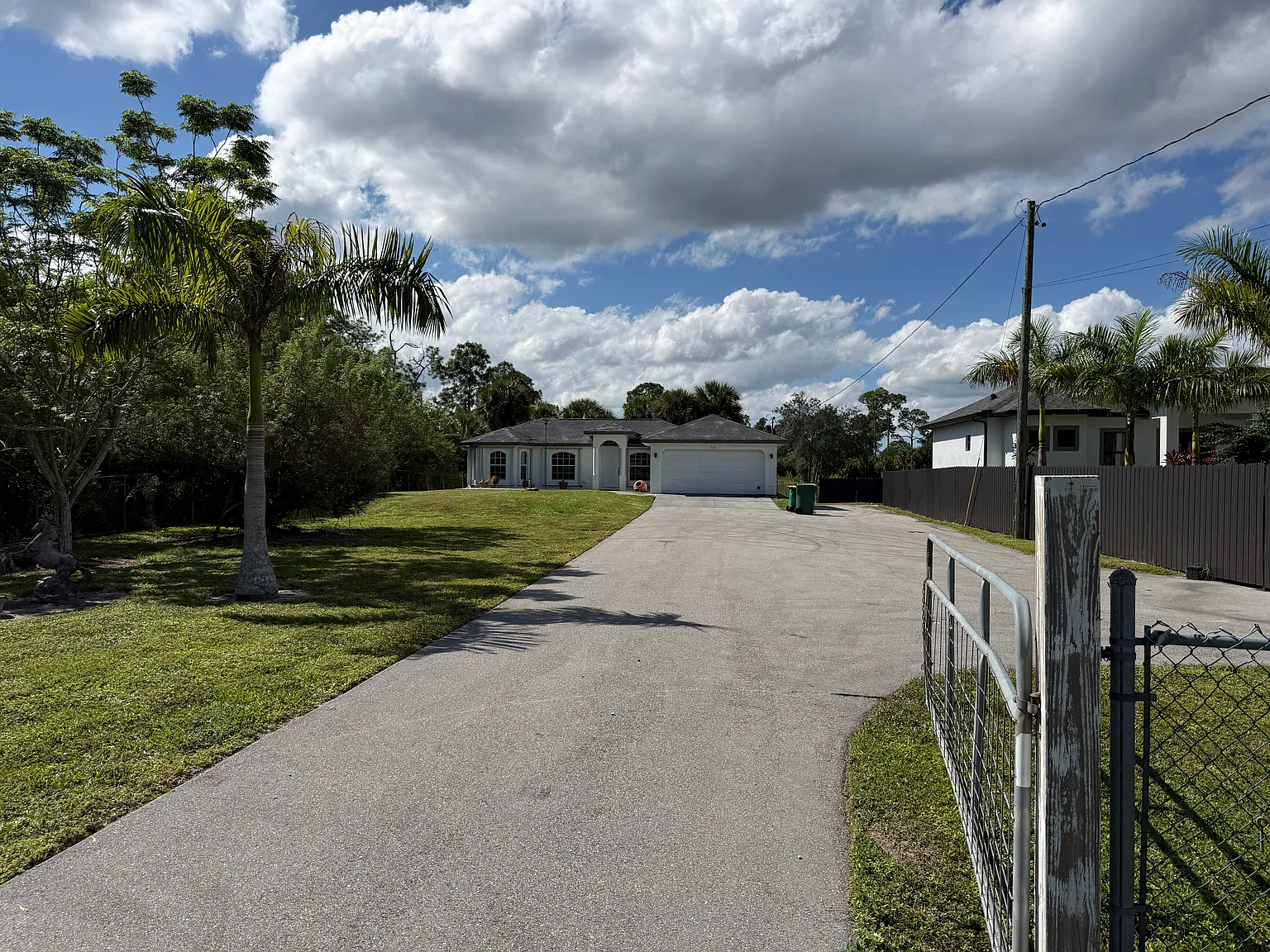 3 bed, 1300 sqft, $2,550 — Photo 2