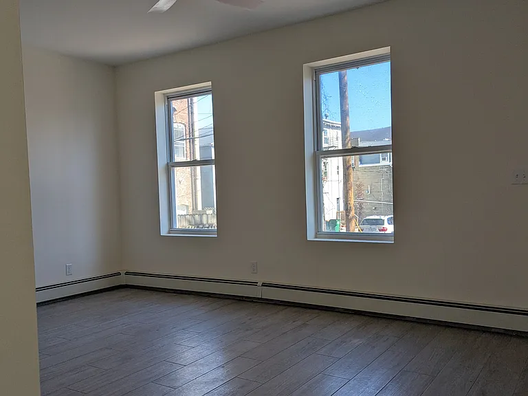 6 S Cedar St — Photo 19