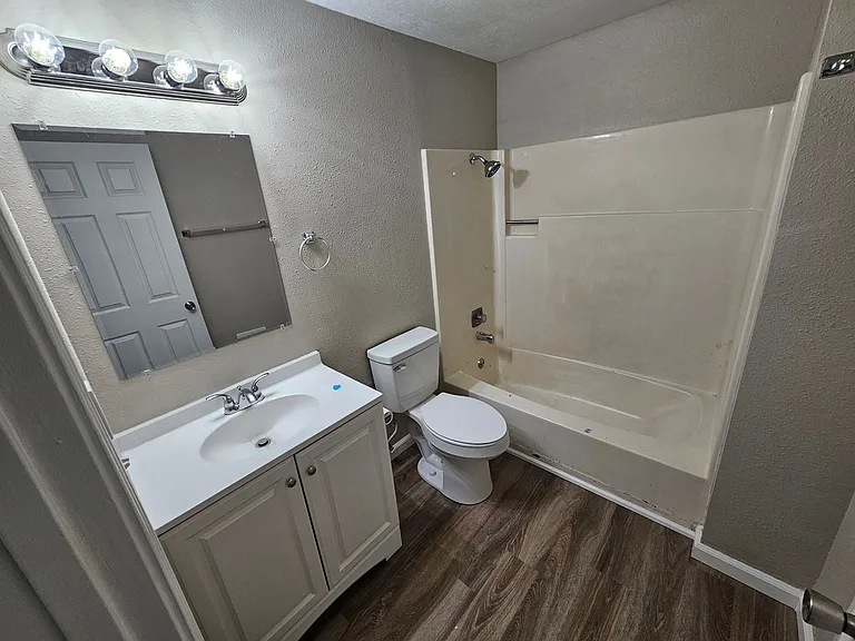 2535-2537 Wilark Dr NW — Photo 18