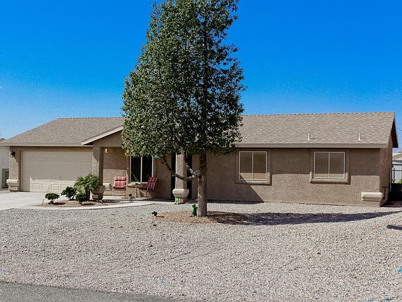 2nd image of 3415 Bluegrass Dr