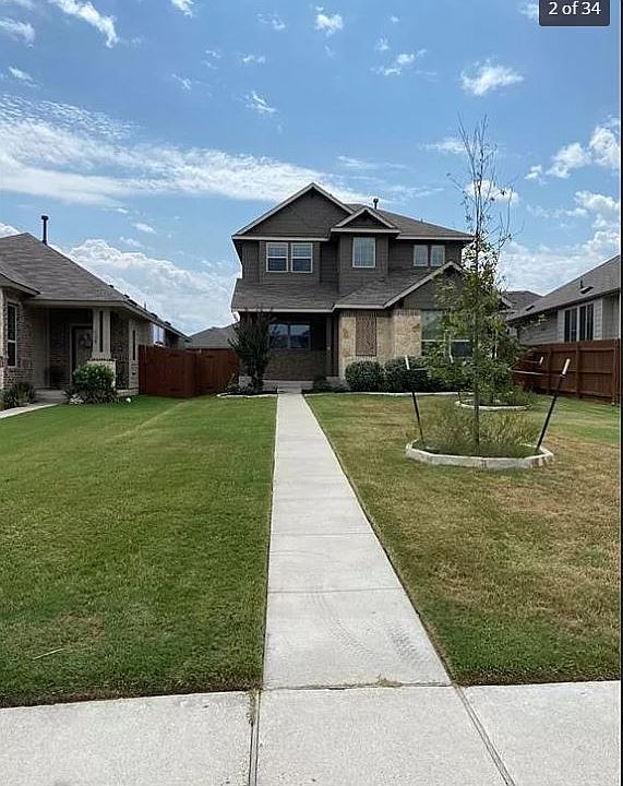 1st image of 428 S Brook Dr