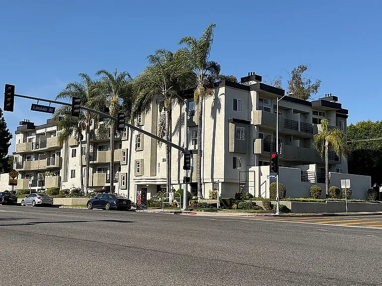 Laurel Canyon, 4500 — Photo 1