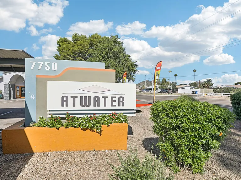 Atwater — Photo 27