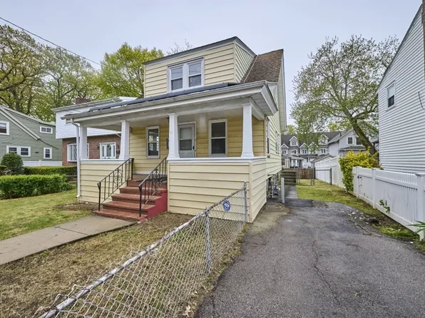 23 Taunton Ave, Hyde Park, MA 02136