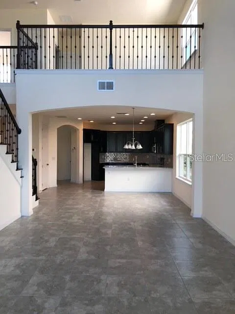 4 bed, 3.5 bath, 2582 sqft, $3,190 — Photo 3