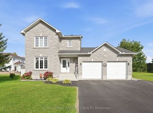 36 Frontenac Blvd, Russell, ON K0A1W0