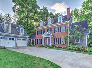 121 Westview Ln, Oak Ridge, TN 37830