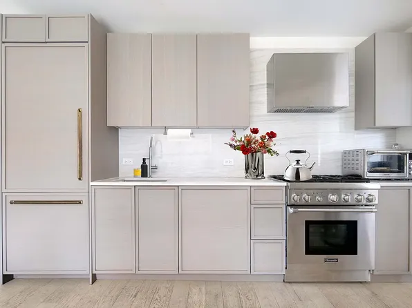 1399 Park Avenue image 2 of 16