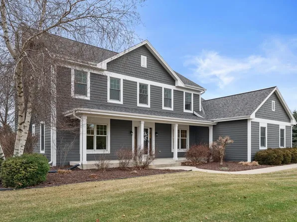 W285N7383 Bark River ROAD, Hartland, WI 53029