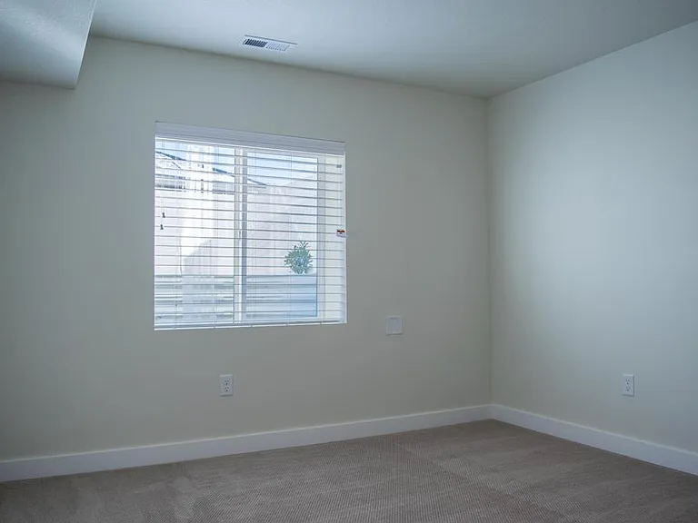 7434 N Pawnee Rd #B — Photo 6