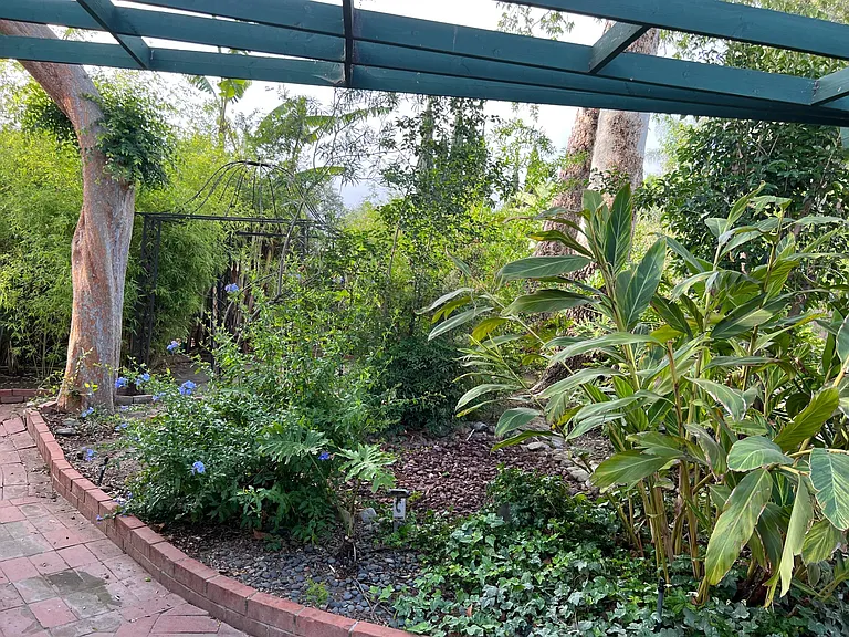 6601 N Louise Ave — Photo 16