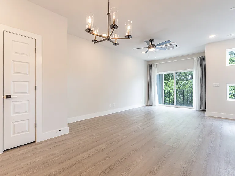 411 Ira Ave #2102 — Photo 13