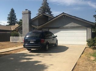 4564 W Clinton Ave, Fresno, CA 93722