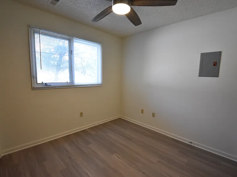 1921 Walnut St #101 — Photo 4