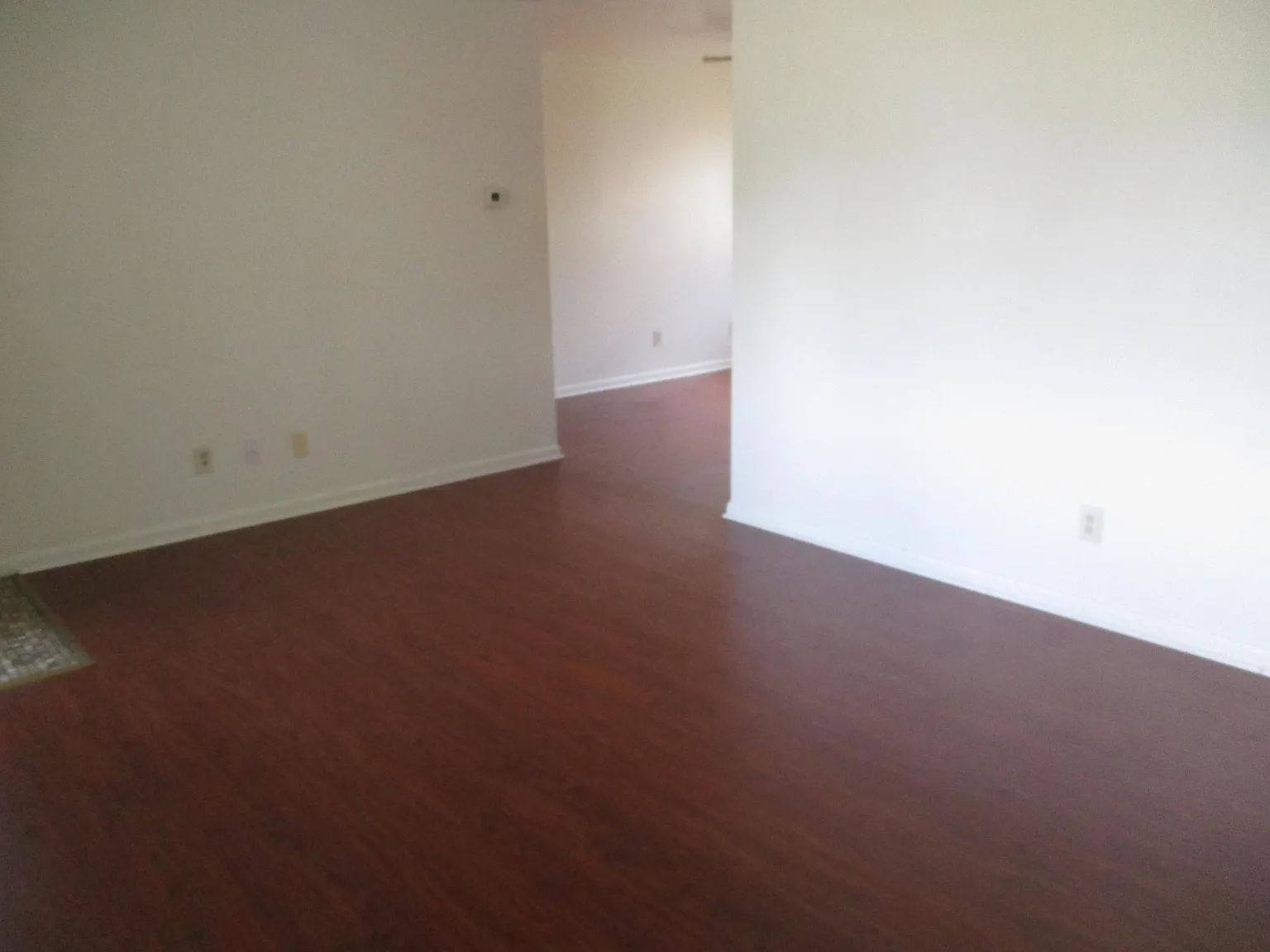 4 bed, 2200 sqft, $2,375 — Photo 2
