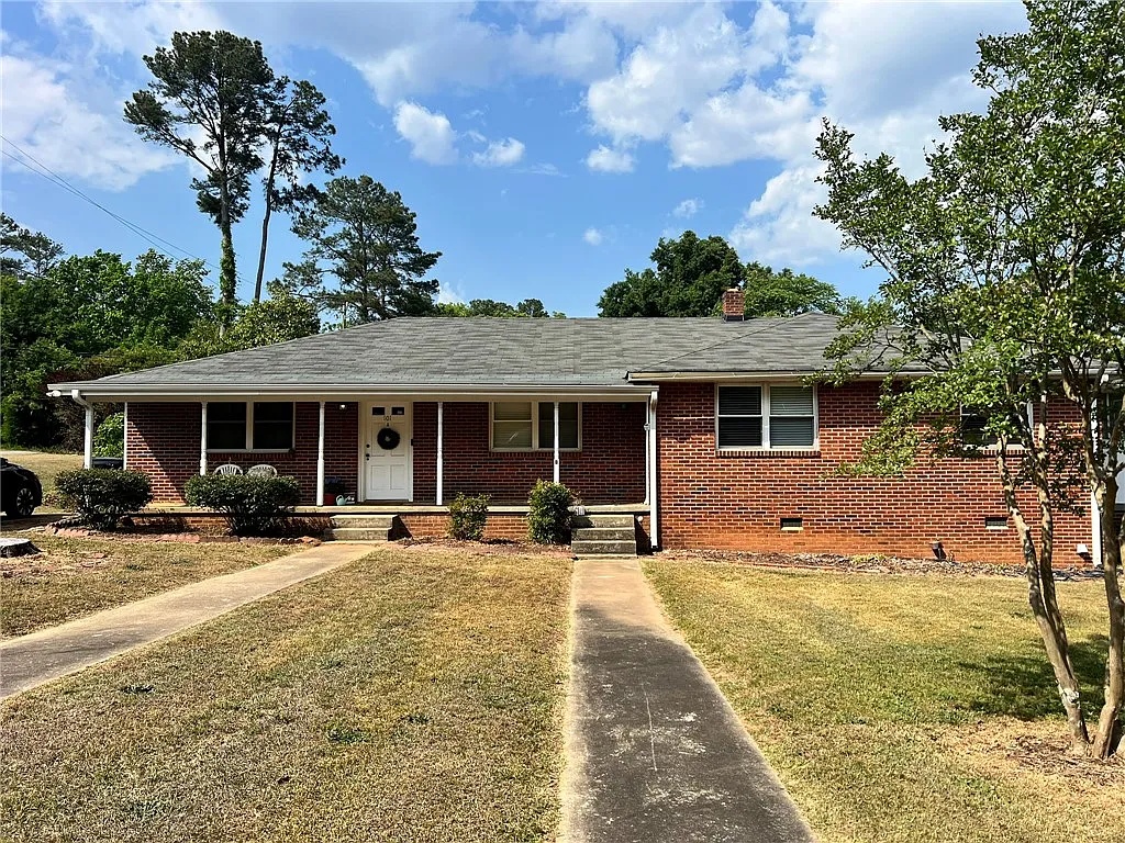Building Photo - 101 Clinton Dr #B