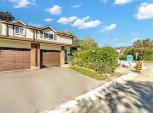 31 Parker Cres #17, Ajax, ON L1S3R4