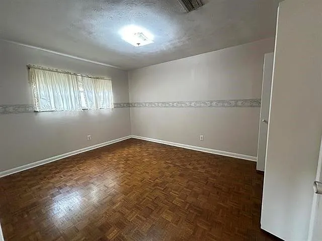 270 Ferndale Ln — Photo 25