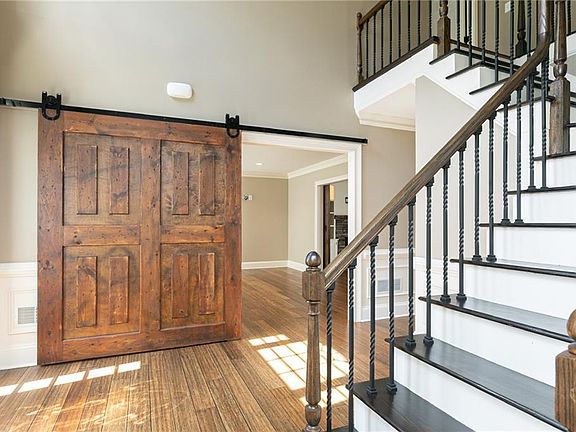 5th image of 4043 Penhurst Dr