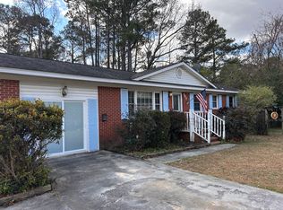 602 Lakewood Dr, Jacksonville, NC 28546