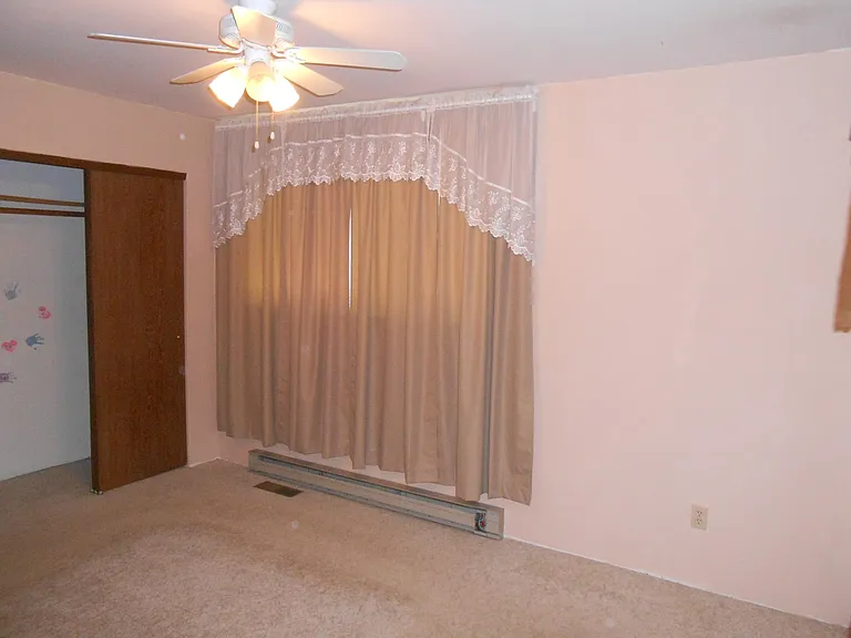 11962 N Hauser Lake Rd — Photo 8