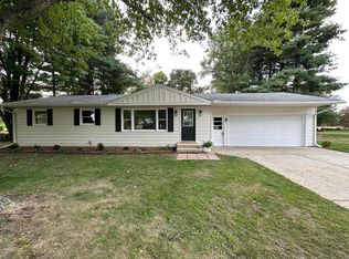 69372 Vicky Dr, Sturgis, MI
