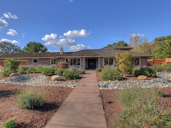 5th image of 18530 Annie Ln