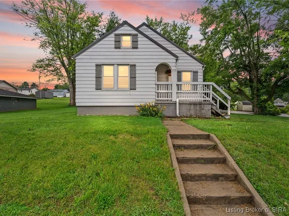 401 S Jackson Street, Salem, IN 47167