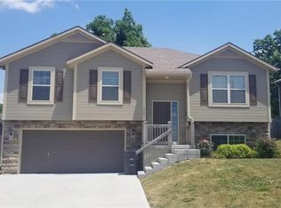 609 Emerson Dr, Belton, MO 64012