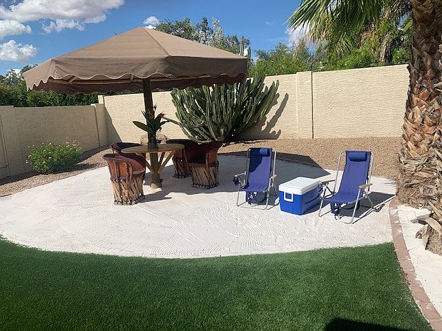 1st image of 10658 E Arabian Park Dr