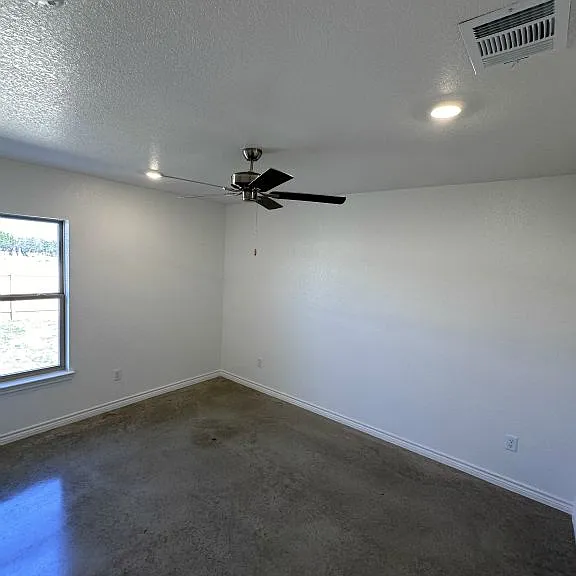 1214 Lehmann Dr #B — Photo 14