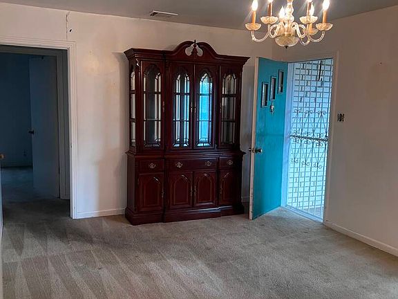 4th image of 663 AURORA AVE