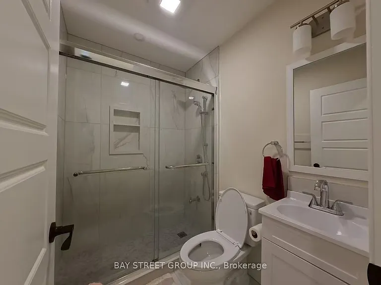 402 Osiris Dr — Photo 21