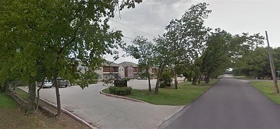 2nd image of 6113 King St