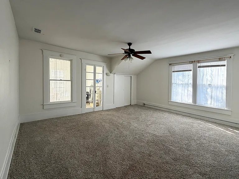 Unit B (upstairs), Bedroom 2