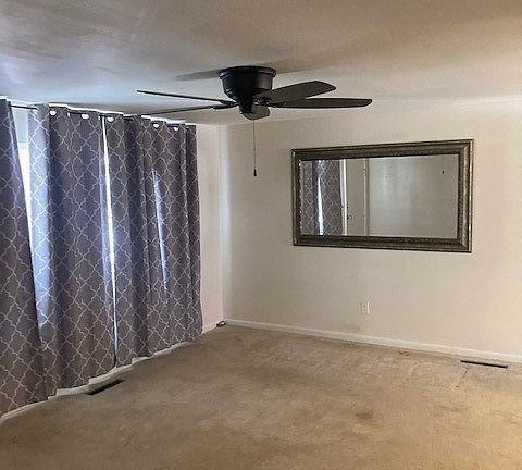 4th image of 4835 Loxley Dr