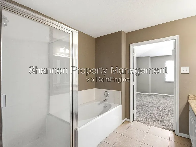 21103 N Valley Ct — Photo 12