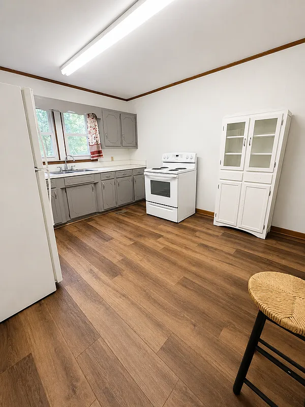 2 bed, 1.0 bath, 1000 sqft, $1,600 — Photo 4