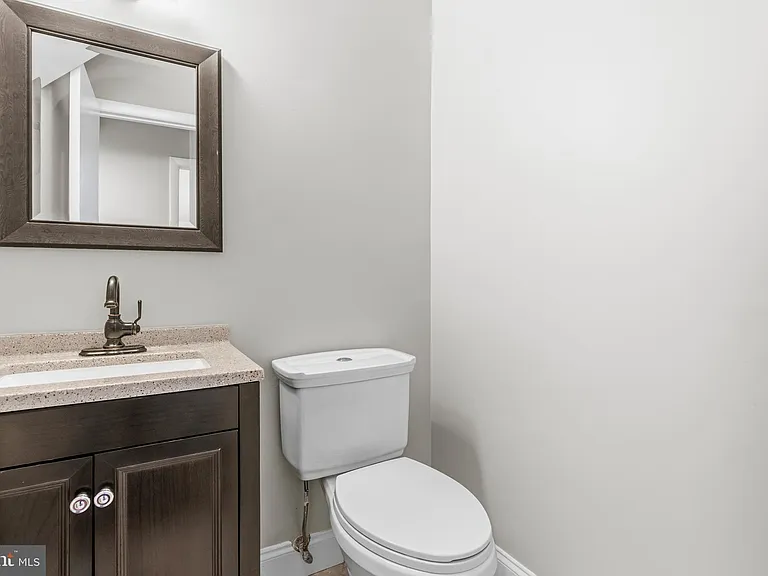 6410 Blarney Stone Ct — Photo 13