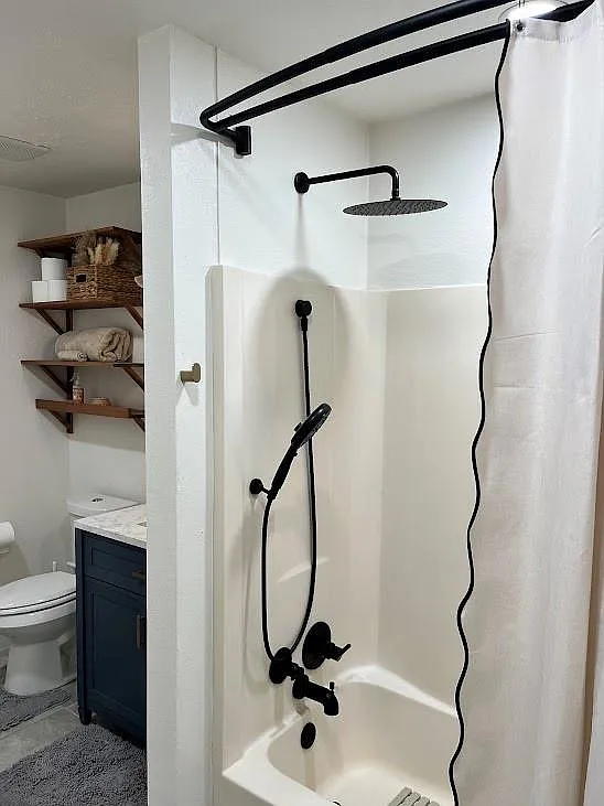 2 bed, 1000 sqft, $2,495 — Photo 3