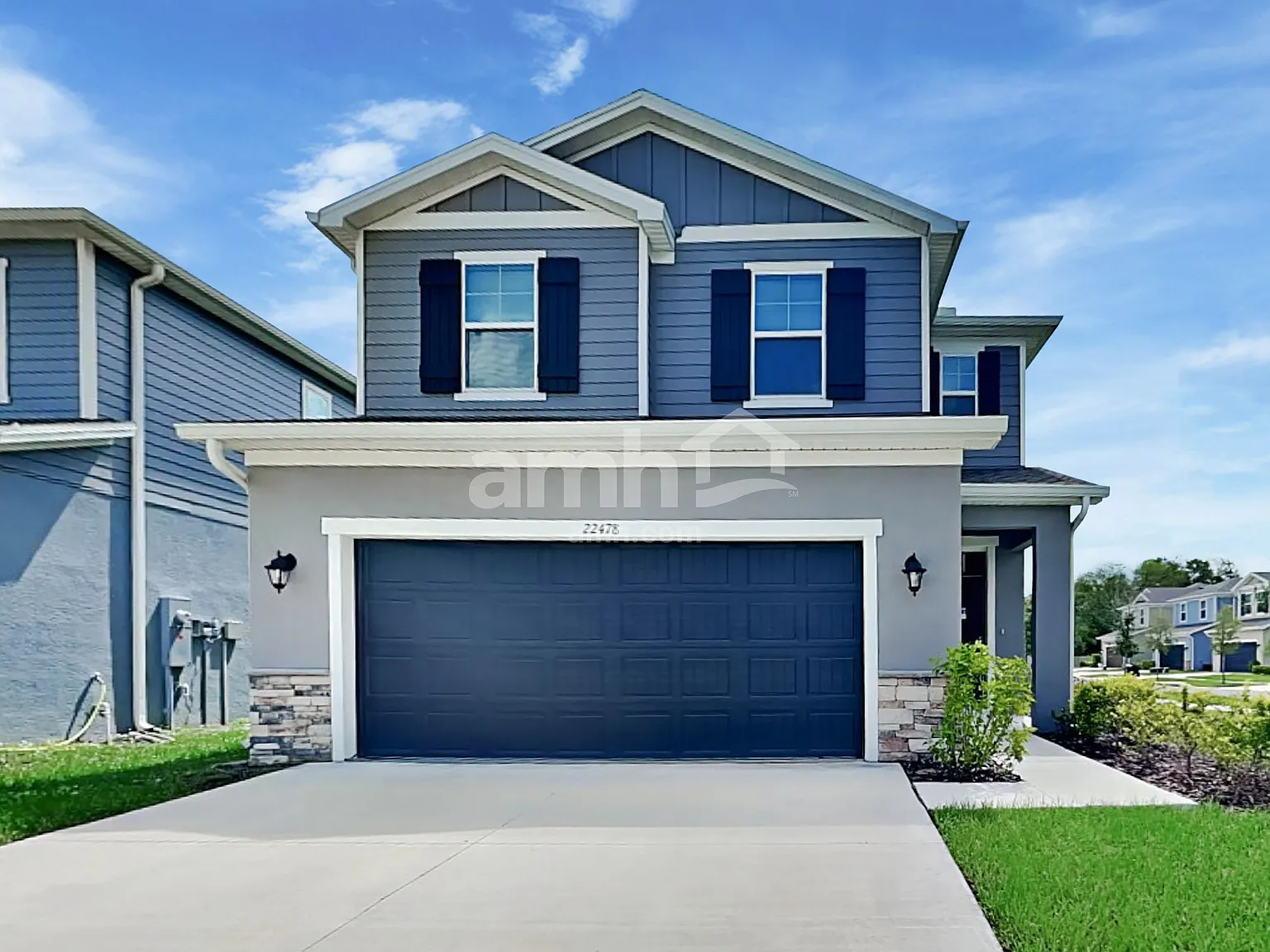 4 bed, 2.5 bath, 1977 sqft, $2,440 — Photo 1