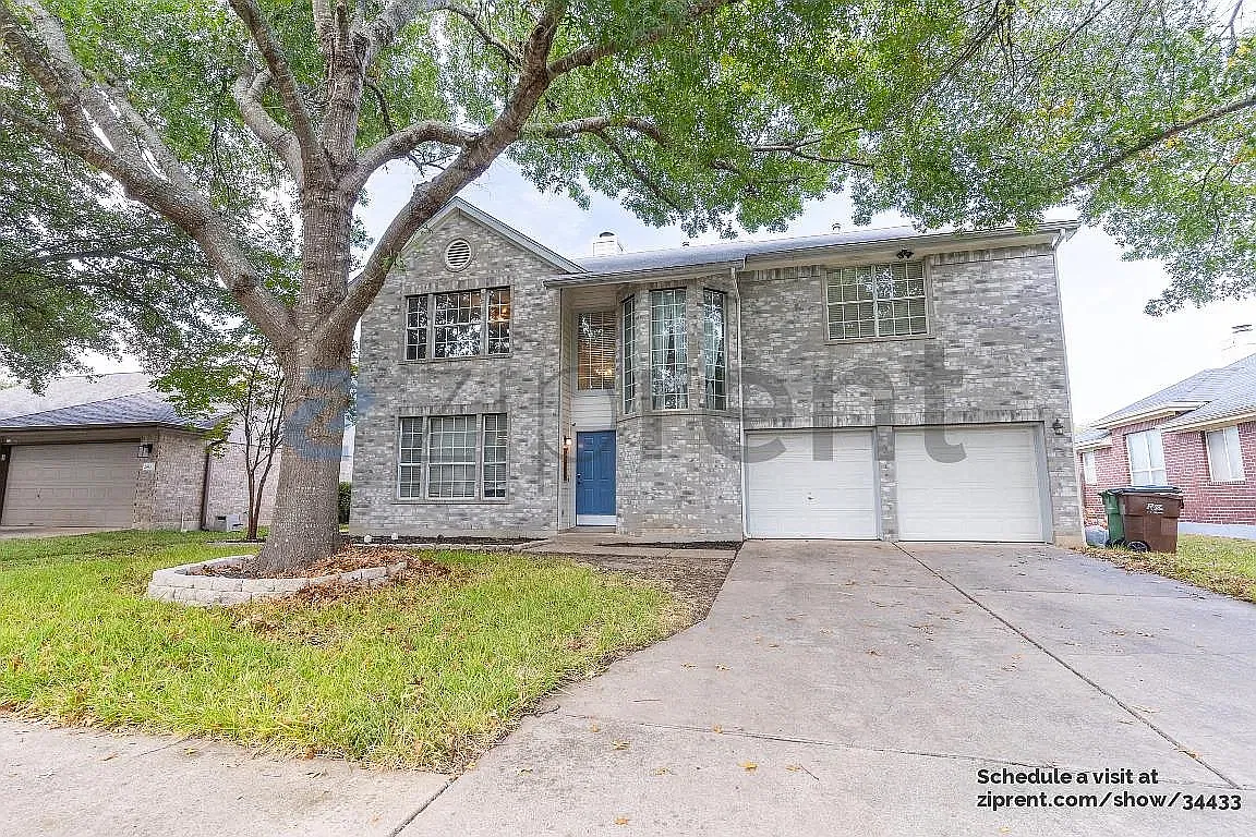 3 bed, 2.5 bath, 1715 sqft, $2,195 — Photo 1