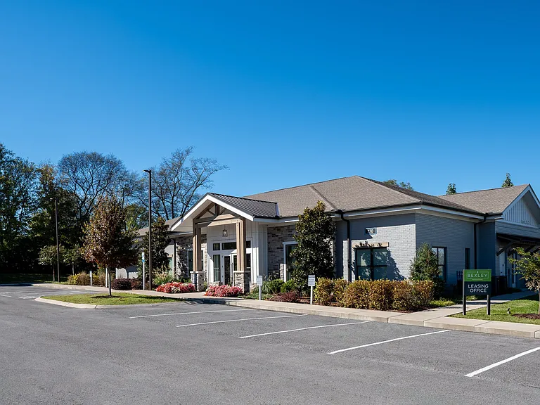 Bexley Parkstone Leasing Office and Resident Clubhouse