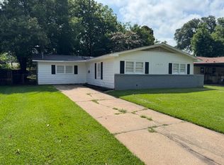 1624 Patricia Dr, Bossier City, LA 71112