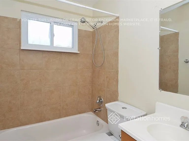 1351 Oswego St — Photo 13